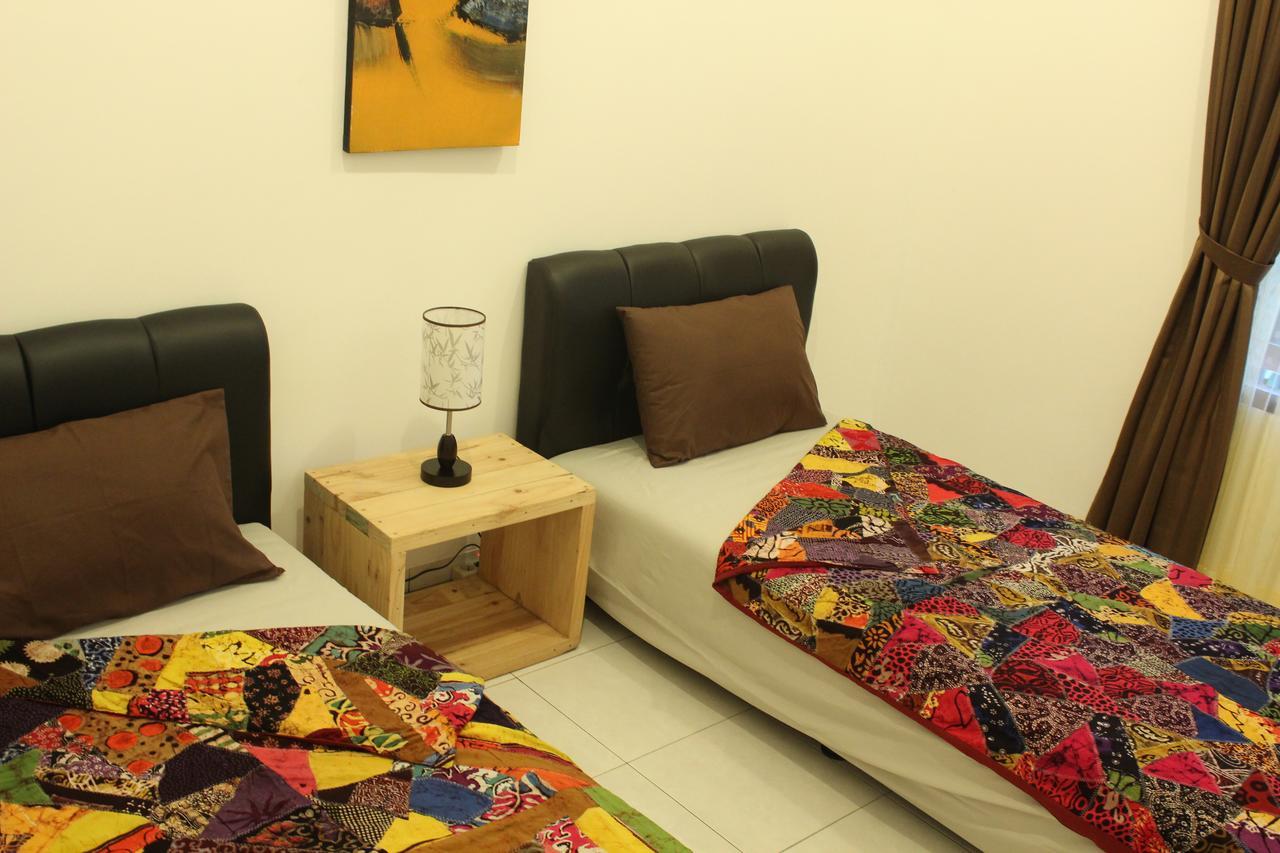The Wayang Homestay Yogyakarta Luaran gambar
