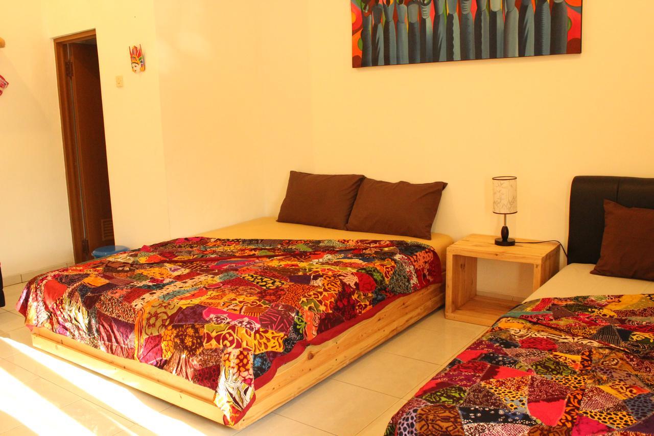 The Wayang Homestay Yogyakarta Luaran gambar