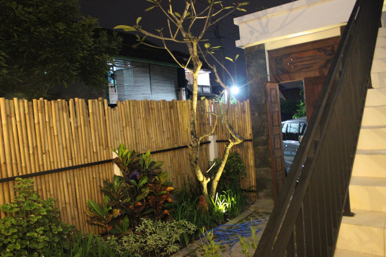 The Wayang Homestay Yogyakarta Luaran gambar